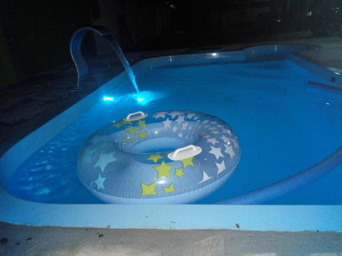 3 Quartos - Piscina Perto Da Praia Holiday home *